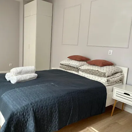 Dwupoziomowy Apartament Nr 24 Z Mozliwoscia Zakwaterowania 4 Osob Z Duzym Balkonem I Podziemnym Parkingiem We Wladyslawowie Apartmán *