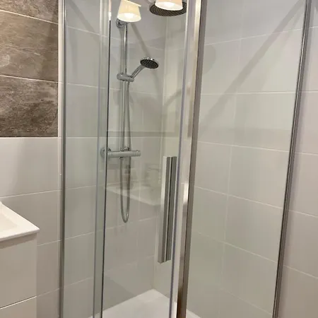 Dwupoziomowy Nr 24 Z Duzym Balkonem I Podziemnym Parkingiem We Wladyslawowie Apartment *