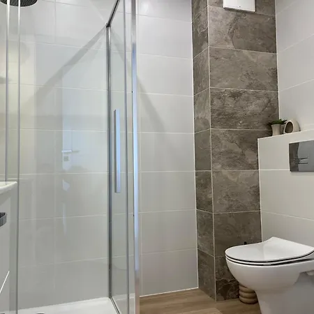 Apartment Dwupoziomowy Nr 24 Z Duzym Balkonem I Podziemnym Parkingiem We Wladyslawowie Wladyslawowo